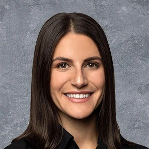 image of agent Alexandra Zanni