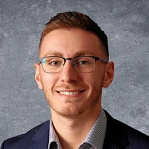 image of agent Steven Gaglione